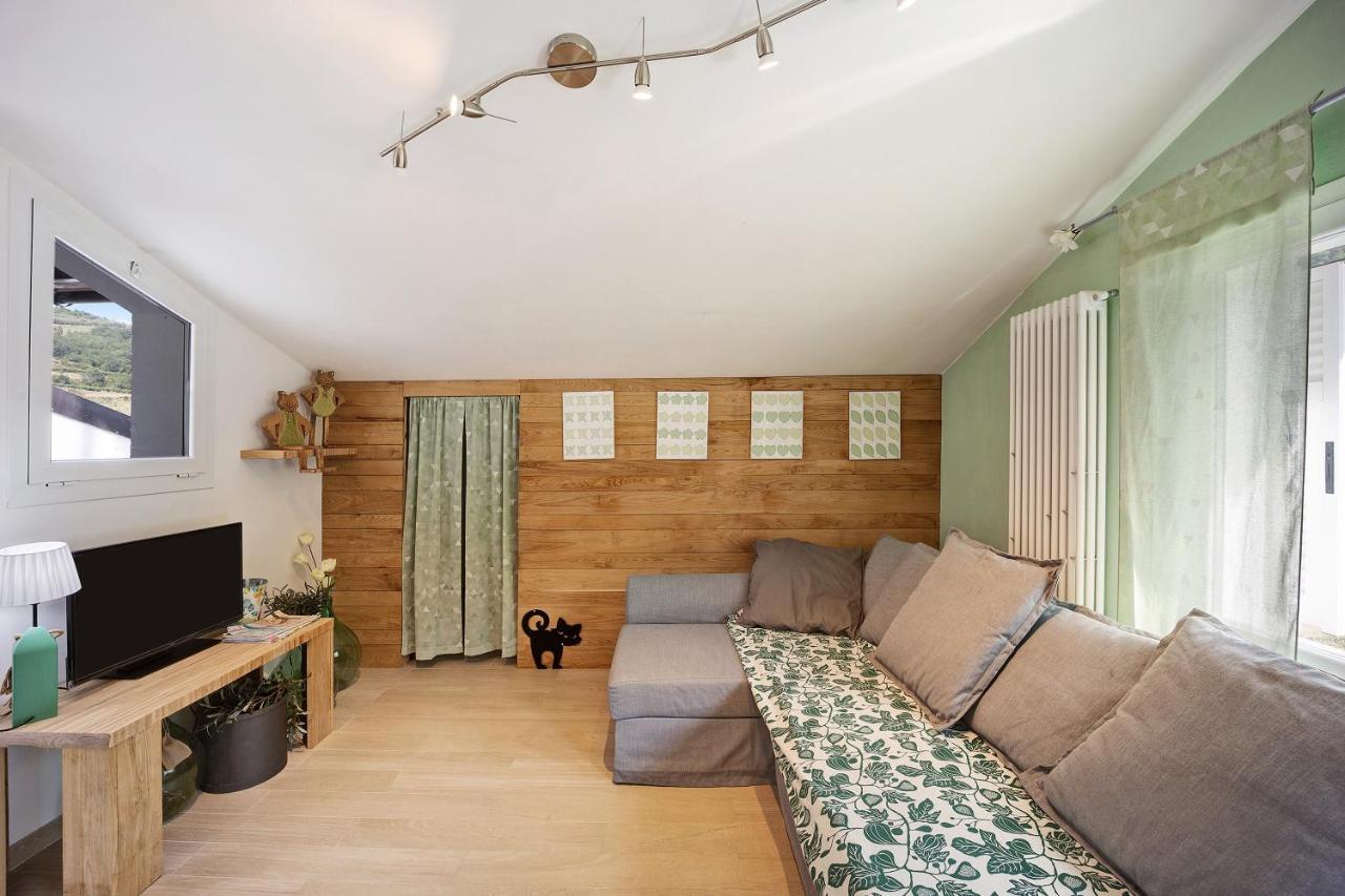 Mansarda Albero Verde Con Piscina Casanova Lerrone Eksteriør billede