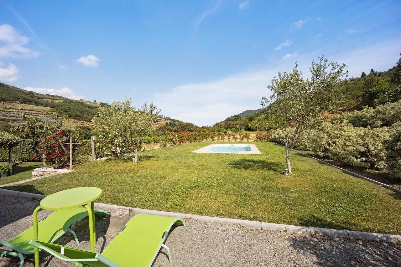 Mansarda Albero Verde Con Piscina Casanova Lerrone Eksteriør billede
